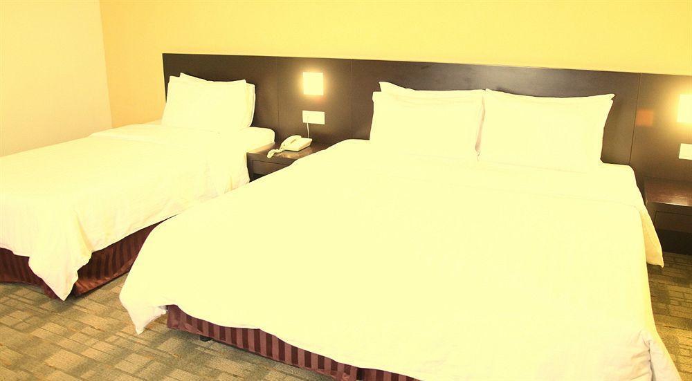 Oyo 89693 Perkasa Hotel Keningau Near Hospital Keningau Eksteriør bilde