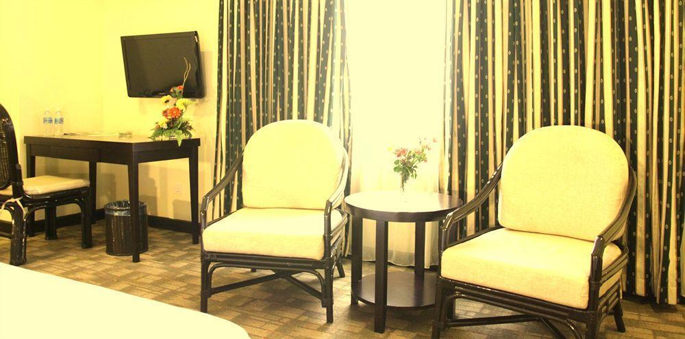 Oyo 89693 Perkasa Hotel Keningau Near Hospital Keningau Eksteriør bilde