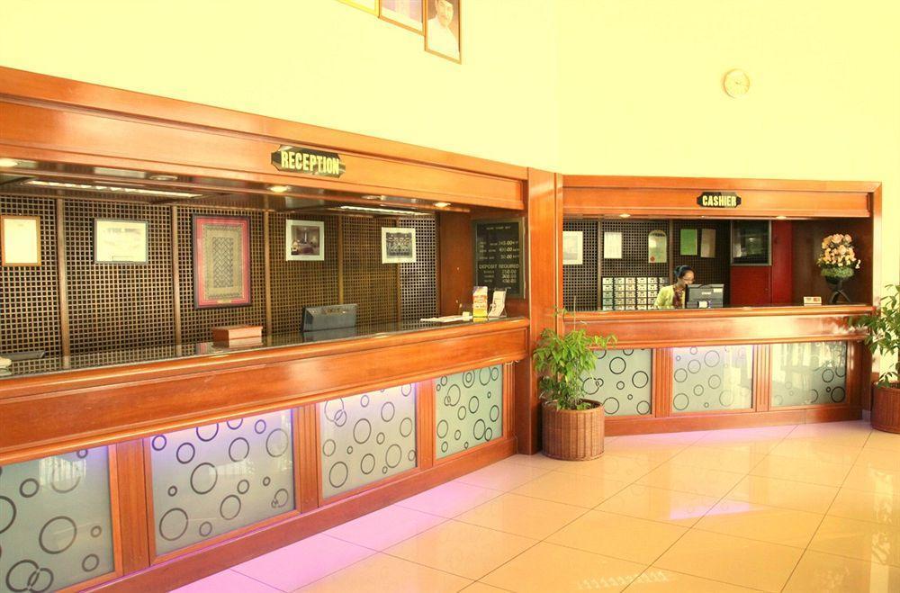 Oyo 89693 Perkasa Hotel Keningau Near Hospital Keningau Eksteriør bilde