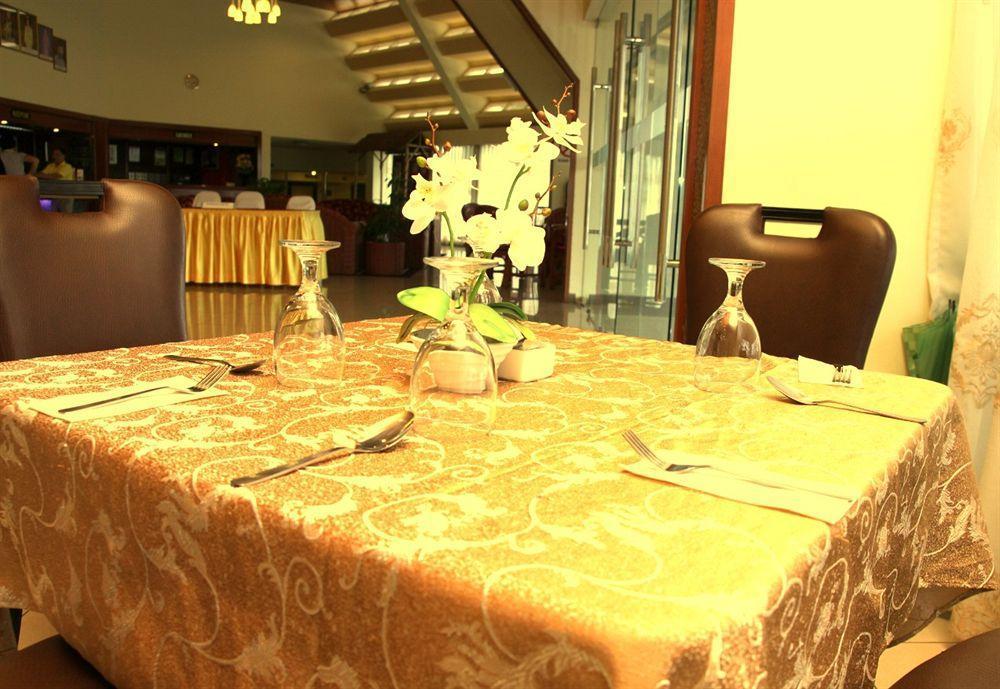 Oyo 89693 Perkasa Hotel Keningau Near Hospital Keningau Eksteriør bilde